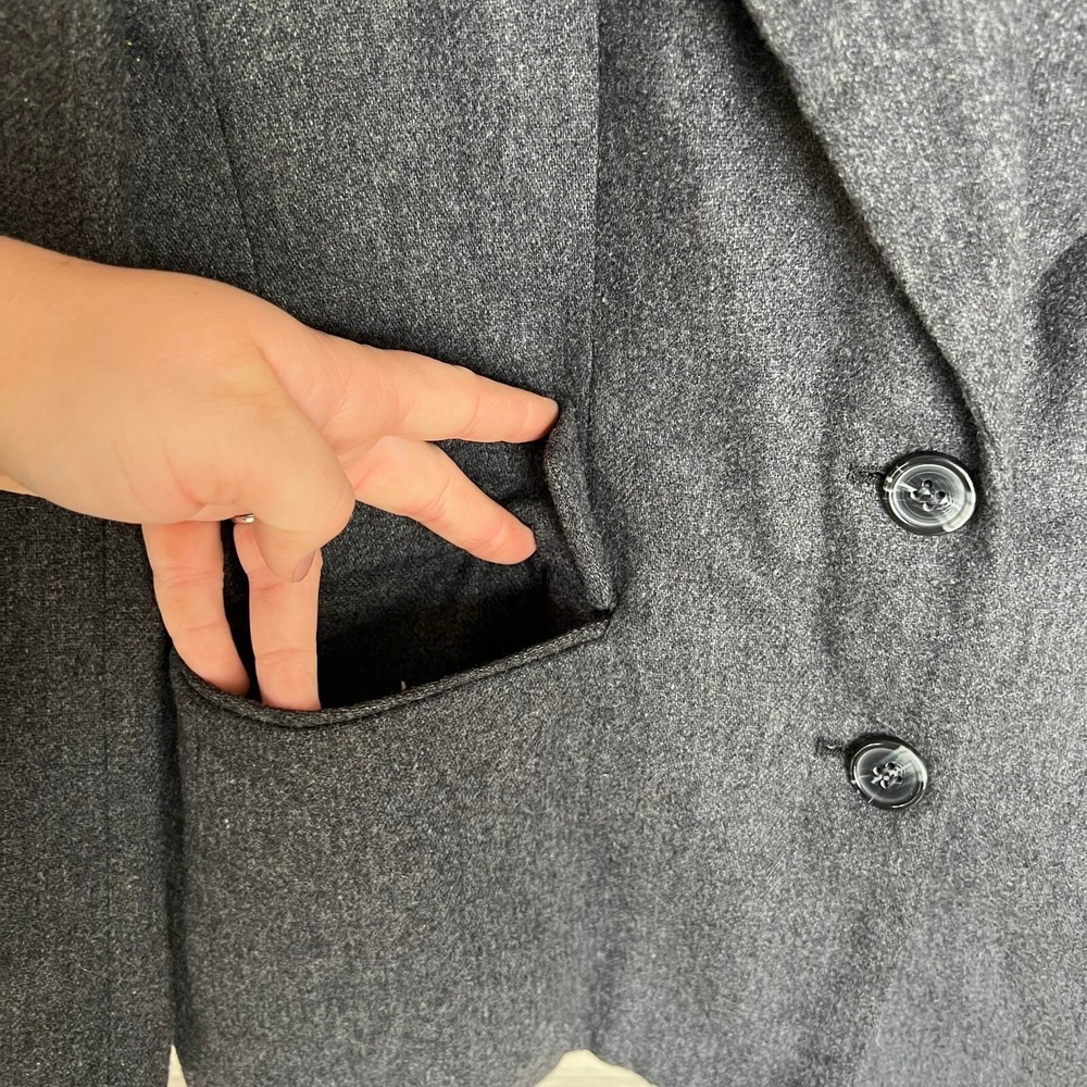 Vintage E.H. Woods Classic Gray Women's Wool Blend Blazer - Picture 6 of 13